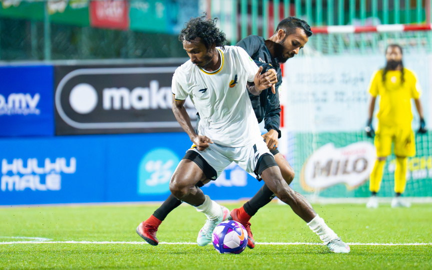 ފާސިރުގެ މޮޅު ކުޅުމާއެކު ހޯކްސްއިން ޗެމްޕިއަން އާރުއާރުސީ އަތްދަށުކޮށްފި