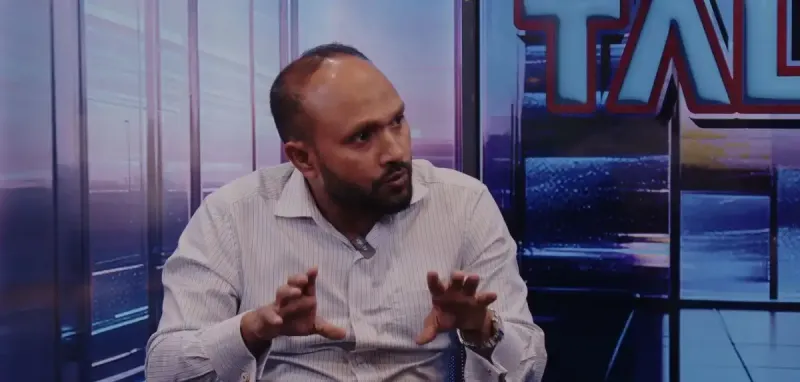 "ކޯޓުން ބޭރުގައި ހިނގާ ކަމަކަށް ކޯޓުގެ އަމިއްލަ އިސްނެގުމަށް އަމުރެއް ނެރެވިދާނެ ކަަމަށް ގަބޫލު ނުކުރެވޭ"