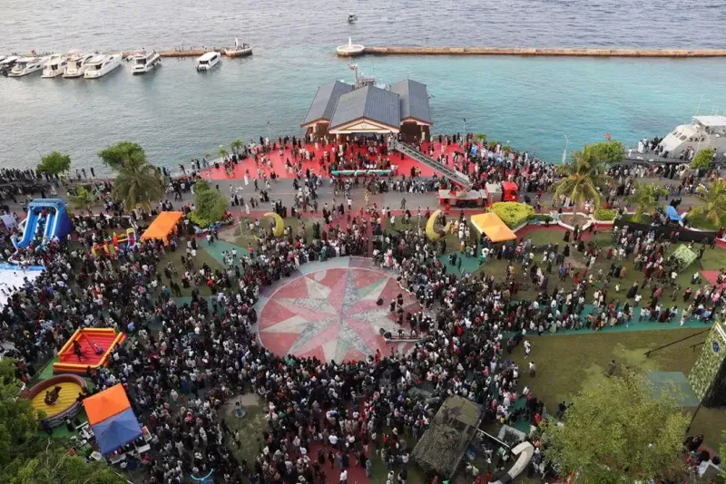 ހަރަދު ކުޑަކުރަން ފިޔަވަޅު އަޅާ ކަމަށް ސަރުކާރުން ބުނުމަށް ފަހު މާލޭގައި 3 ދުވަހު އީދު ކުލަގަދަކޮށް ފާހަގަކުރަނީ