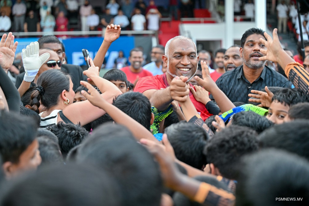 ފުޓުބޯޅައިން އުފެދޭ ބަދަހިކަމަކީ، ޖީލުތަކަށްދޭ އުއްމީދެއް: ރައީސް