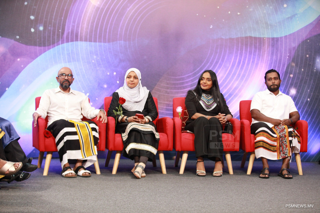 ބެސްޓް ރޭޑިއޯ ޕްރެޒެންޓަރ؛ ގަދަ 10 ބައިވެރިން ހޮވައިފި