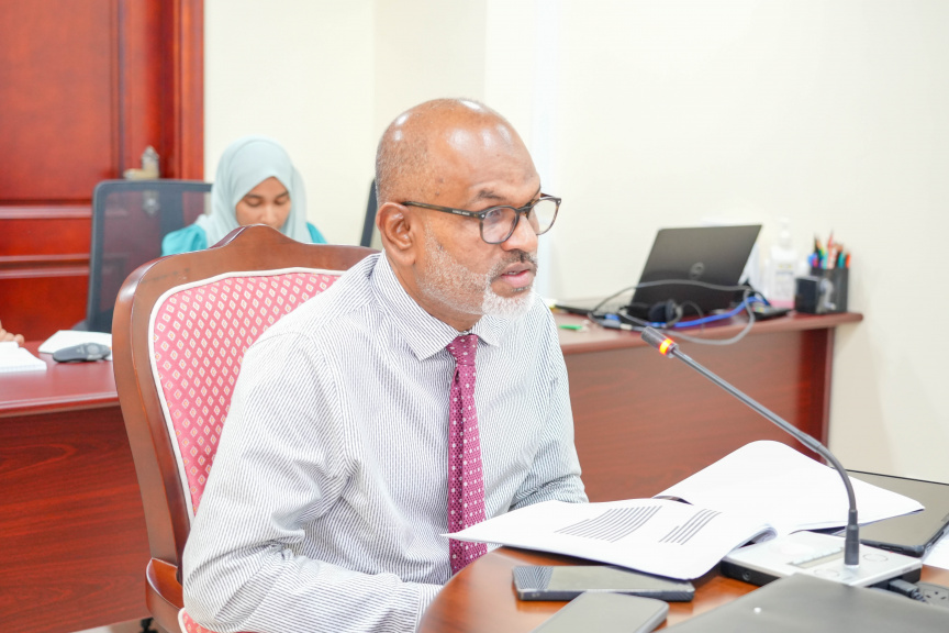 މަޖިލީހުގެ ނައިބު ރައީސްކަމުން ނާޒިމް ވަކިކުރުމާ މެދު ބާއްވާ ޖަލްސާ އާދިއްތައިގައި