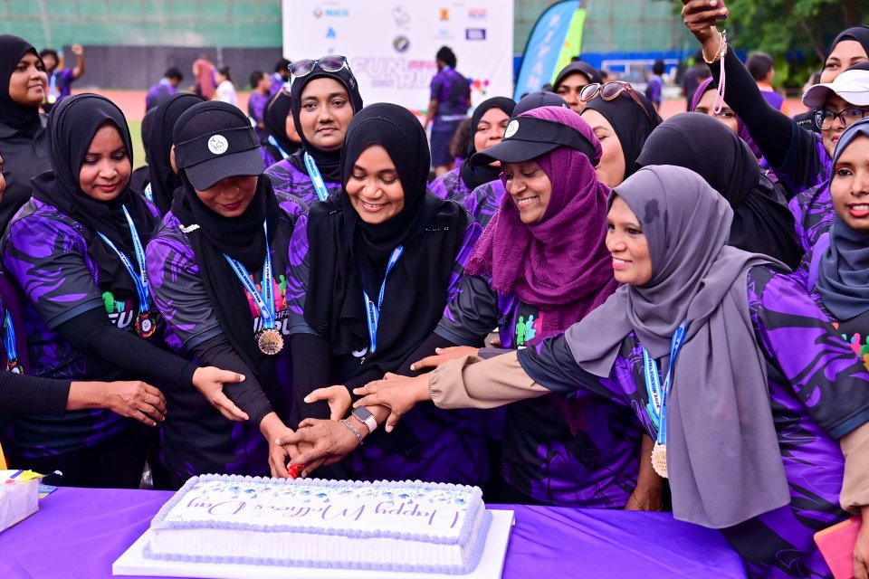 ފަސްޓްލޭޑީ ސާޖިދާ އަޟްހާ އީދުގެ ތަހުނިޔާ ފޮނުއްވައިފި