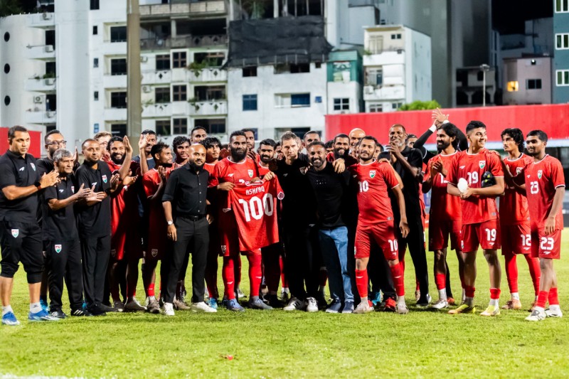 ތާރީޚީ ސޮފުހާއެއް: ދަގަނޑޭ ގައުމީ ޖާޒީގައި 100 މެޗު ހަމަކޮށްފި