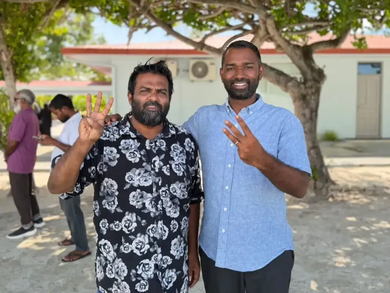 އެމްޑީޕީގެ ޗެއަރޕަރސަން ކަމަށް ވާދަކުރައްވާ އިބްރާހިމް މުހައްމަދު (ވާޑު)ގެ ތާއީދު މީކާއިލް އަށް