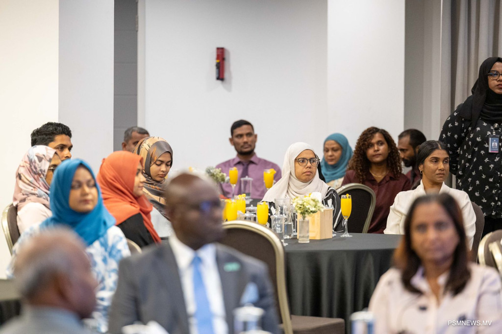 "ކުޑަކުދިންނަށް ރައްކާތެރި މުޖުތަމައެއް ހޯދޭނީ ގުޅިގެން މަސައްކަތްކޮށްގެން"