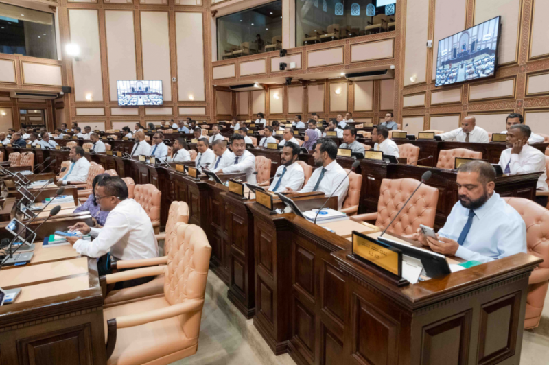 މިއަދު ފެށި އައު ދައުރުގެ ޖަލްސާތައް ހަފުތާއަކަށް މެދުކަނޑާލައިފި