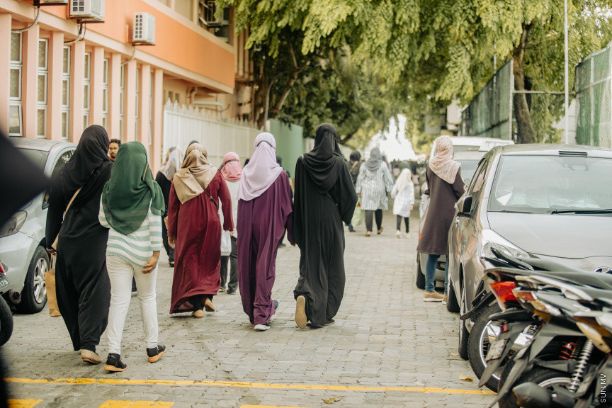 ފަސާދައިގެ ދޮރުތައް ބަންދުކޮށް، ހަރުދަނާ އަޚުލާގީ ޖީލެއް ބިނާކުރުމަށް އެންމެން އަތުގުޅައިލާ: ޚުތުބާ