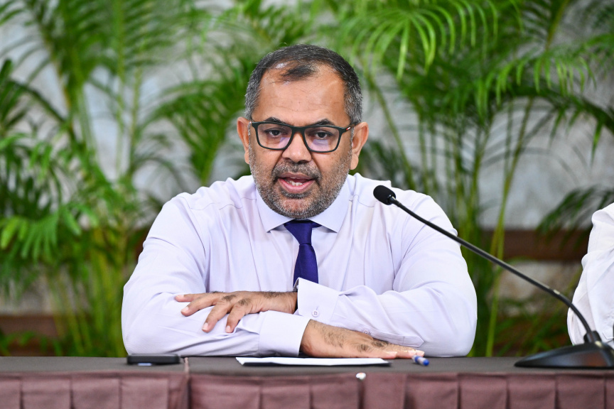 ފިނޭންސް މިނިސްޓަރު އިސްތިއުފާދެއްވައިފި