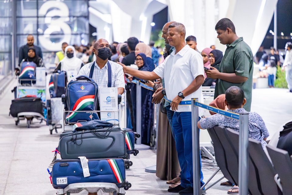 ޙައްޖުވެރިންގެ ފުރަތަމަ ގްރޫޕް ރާއްޖެ އަތުވެއްޖެ
