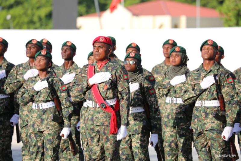 ވަޠަނީ ޚިދުމަތުން ސިފައިންގެ ޚިދުމަތާ ގުޅުނު ދަރިވަރުންނަށް ރައީސް ހިތްވަރު ދެއްވައިފި