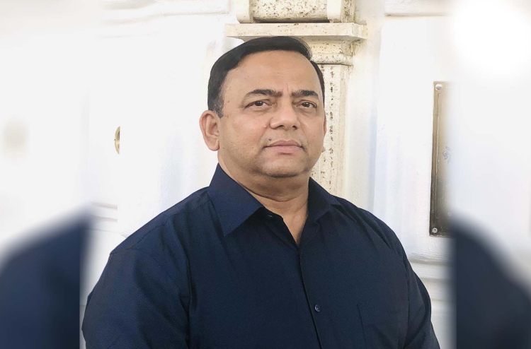 ބަންގްލާދޭޝްގެ ކުރީގެ ޕޮލިސް ޗީފް ފިލައިގެން އުޅޭތާ އަހަރެއް ފަހުން ދުބާއީން ހައްޔަރުކޮށްފި