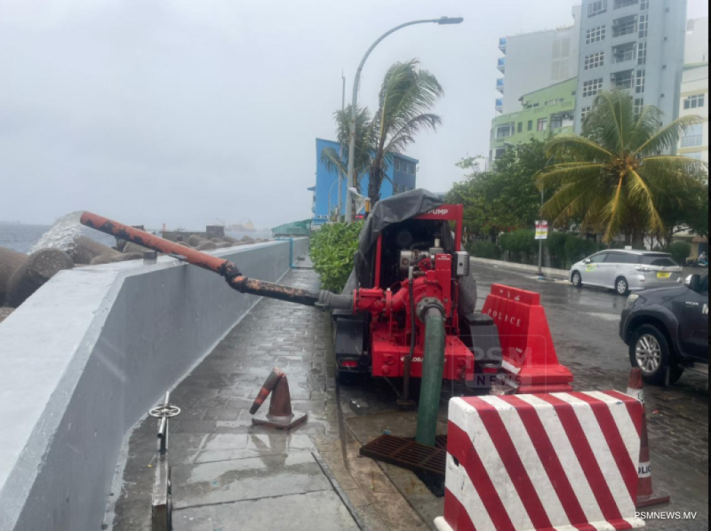 މާލެއިން ފެން ހިންދުމުގެ މަސައްކަތް ސިފައިން ފަށައިފި