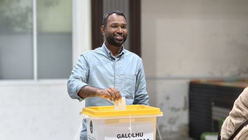 "ހިސާބުތަކުން ދައްކަނީ ކުރީގައި އުޅެނީ އަޅުގަނޑު ކަމަށް، ނަމަވެސް ބައެއް ރަށްރަށުގައި ވޯޓާސް ލިސްޓު ވަނީ އޮޅުވާލާފައި"