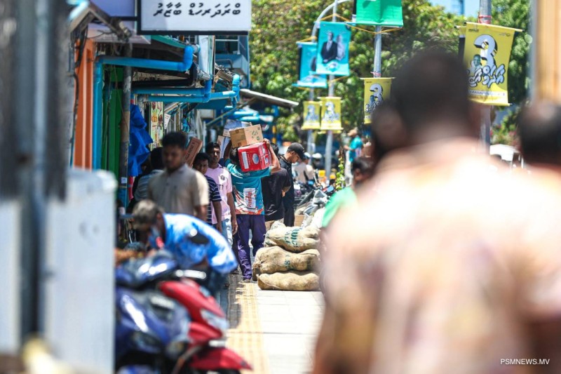 ފުރަތަމަ ކުއާޓަރގައި ހޯލްސޭލް އަދި ރީޓެއިލް ވިޔަފާރީގެ ދާއިރާ ކުރިއެރުން