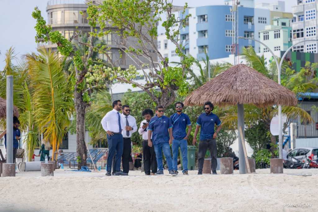 ރަސްފަންނު މޫދަށް އެރޭ ސަރަޙައްދު މާދަމާ ހުޅުވާލަނީ