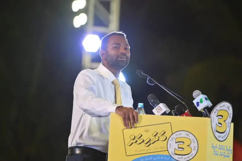 މި ކުރާ ހަމައެކަނި މަސައްކަތަކީ ދެހާސް އަށާވީހާ ހަމައަށް ދާއިރު މި ޕާޓީގެ ސަފުތައް އެކުވެރިކަމާއެކީ، އެއްބައިވަންތަކަމާއެކީ އެކުއެކީ ބޭއްވުމުގެ މަސައްކަތް: މީކާއިލް