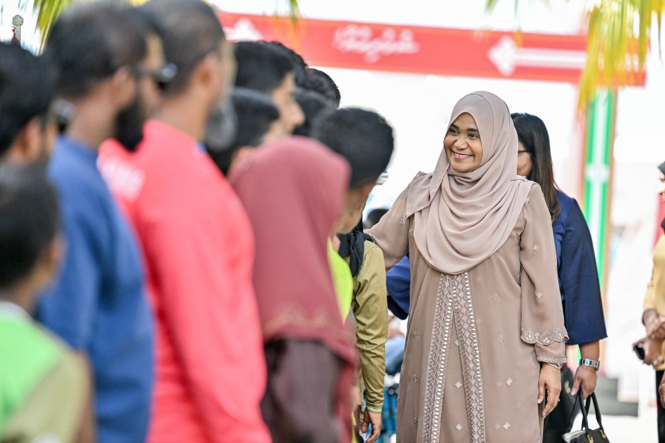 ލޭ ހަދިޔާ ކުރާ މީހުންގެ ހިތްހެޔޮކަމާއި ދީލަތިކަމުގެ އަގު ވަޒަންކުރަން: ސާޖިދާ