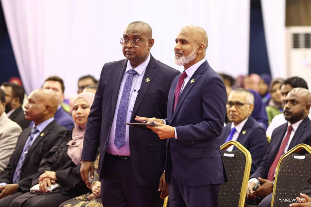 ސިވިލް ސަރވިސް ކޮންފަރެންސް ފަށައިފި