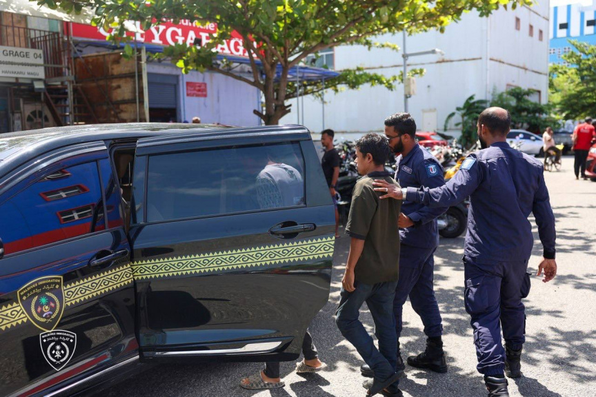 ހުޅުމާލޭ ގަރާޖުތައް ބަލައި 12 ބިދޭސީއަކު އިމިގްރޭޝަންގެ ބެލުމުގެ ދަށަށް ގެންގޮސްފި