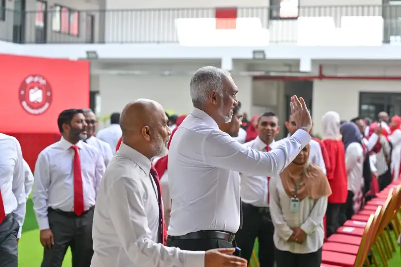 ދަރިވަރުންނާ ގުޅޭ މުހިއްމު 2 ކަމެއްގައި ރާއްޖެޓީވީން ގުޅާލުމުން އެޑިއުކޭޝަން މިނިސްޓްރީ: "ރާއްޖެޓީވީއަކީ ޓީވީ ޗެނަލެއް ދެއްތޯ"