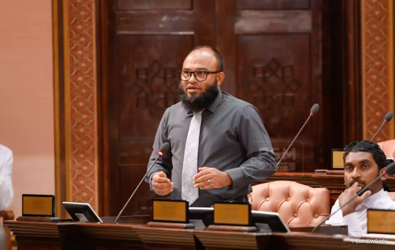 ގެދޮރުވެރިކަމުގެ ކޮމިޓީގެ މުޤައްރިރުކަމަށް މެމްބަރު ހުސައިން ޝަރީފް