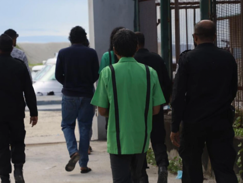 ޖަލުތަކުގައި ހައްލުކުރަން ގިނަ ކަންކަން ހުރުމުން ސުވާލުކުރަން ކަމާބެހޭ ފަރާތްތައް މަޖިލީހަށް ހާޒިރުކޮށްދޭން އެދިއްޖެ