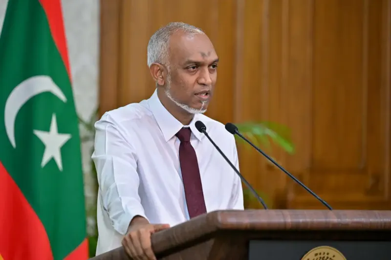 ރޭސިންގ ޓްރެކްގެ މަސައްކަތްތައް އެންމެ އެދެވޭ ސްޕީޑެއްގައި ކުރިއަށް ނުދާ ކަމަށް ރައީސް މުއިއްޒު އެއްބަސްވެވަޑައިގެންފި