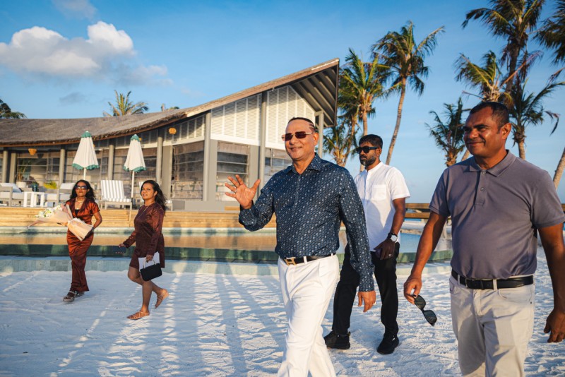 ވިލުރީފްގައި ޒަމާނީ އޯޝަން ވިލާތަކެއް ހުޅުވައި، ސަން ސިޔާމް ގްރޫޕް އެންމެ ބެޑް ކެޕޭސިޓީ ބޮޑު ކުންފުންޏަށް
