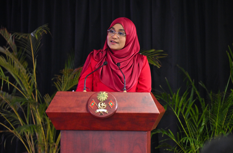 ލޭ ހަދިޔާކުރުމުގައި ދީލަތިވުމުގެ ފުރުސަތު ބޭނުންކޮށް، އިންސާނިއްޔަތަށް އެހީވާން ފަސްޓް ލޭޑީ ގޮވާލައްވައިފި