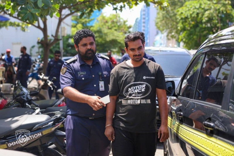 ހުޅުމާލޭ ގަރާޖުތައް ބަލައި 12 ބިދޭސީއަކު އިމިގްރޭޝަންގެ ބެލުމުގެ ދަށަށް ގެންގޮސްފި