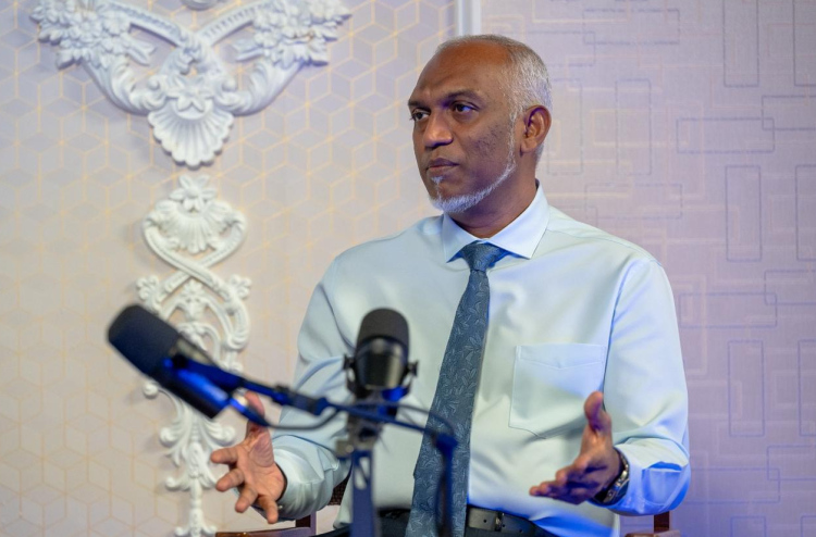 ރައީސްގެ ހާއްސަ އިންޓަވިއު: އަމާޒަކީ މަސް ގަންނަ އަގު 20ރ. ގައި ހިފެހެއްޓުން
