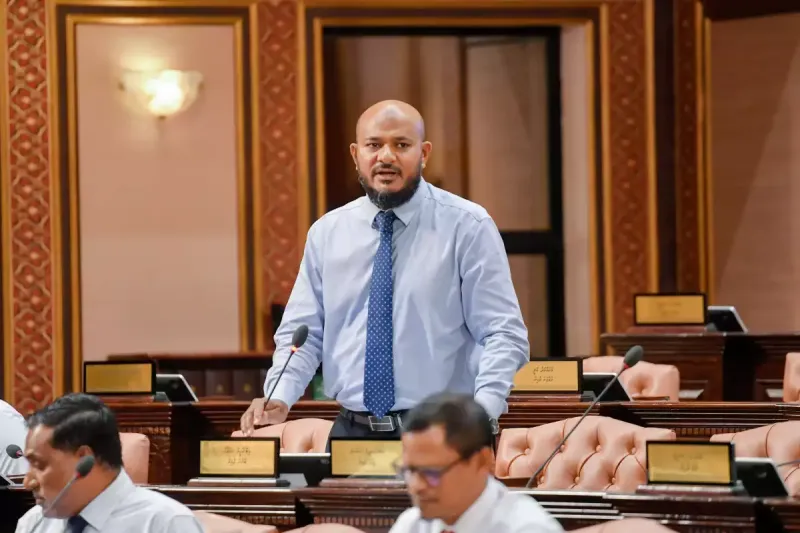 ރާއްޖޭގެ ސްކޫލުތަކަށް އިންޓަނެޓު ލިބެންފެށީވެސް ރައީސް މުއިއްޒު ވެރިކަމަށް އައިފަހުން: ސުޖާއު