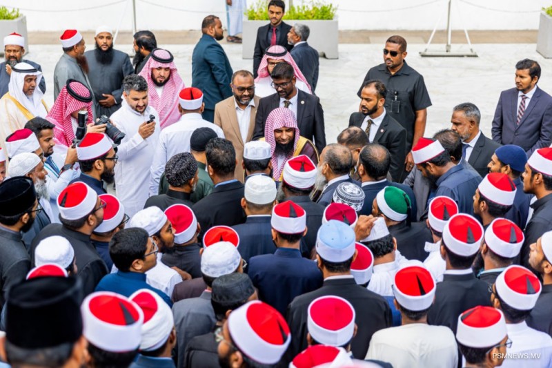 އިމާމުން އިތުރުކުރަން ޢާއްމު އިމްތިޙާނެއް ތަޢާރަފްކޮށް އިމާމުކަމުގެ ހުއްދައެއްދެނީ