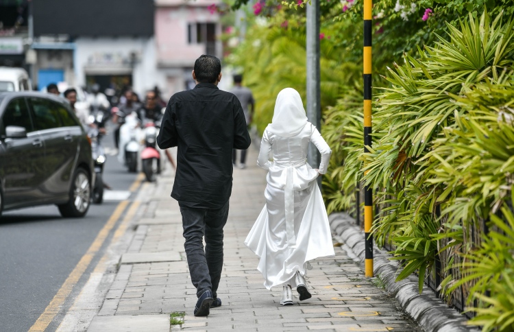 އަލަތު ކައިވެނީގެ ހަފުލާއަށް މާލޭން ހިލޭ ޖާގަ ހަމަޖައްސައިދެނީ