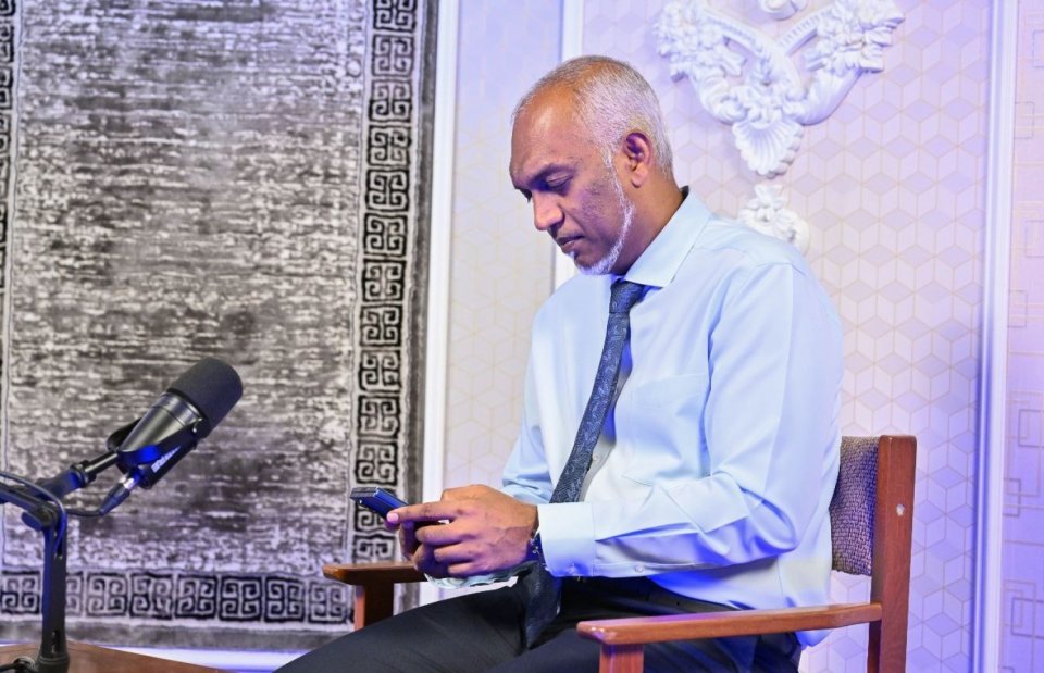 ރައީސް ގޮވާލެއްވީ އިދިކޮޅު ފަރާތްތައް އިހުލާސްތެރިވުމަށް