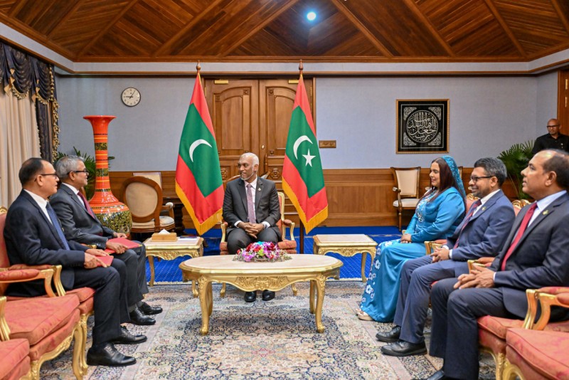 ކުރީގެ ދެ މިނިސްޓަރުން ކަމަށްވާ ޝަރީފާއި ޠާރިޤް ސަފީރުކަމަށް އައްޔަންކޮށް، ފަތްކޮޅު އަރުވައިފި