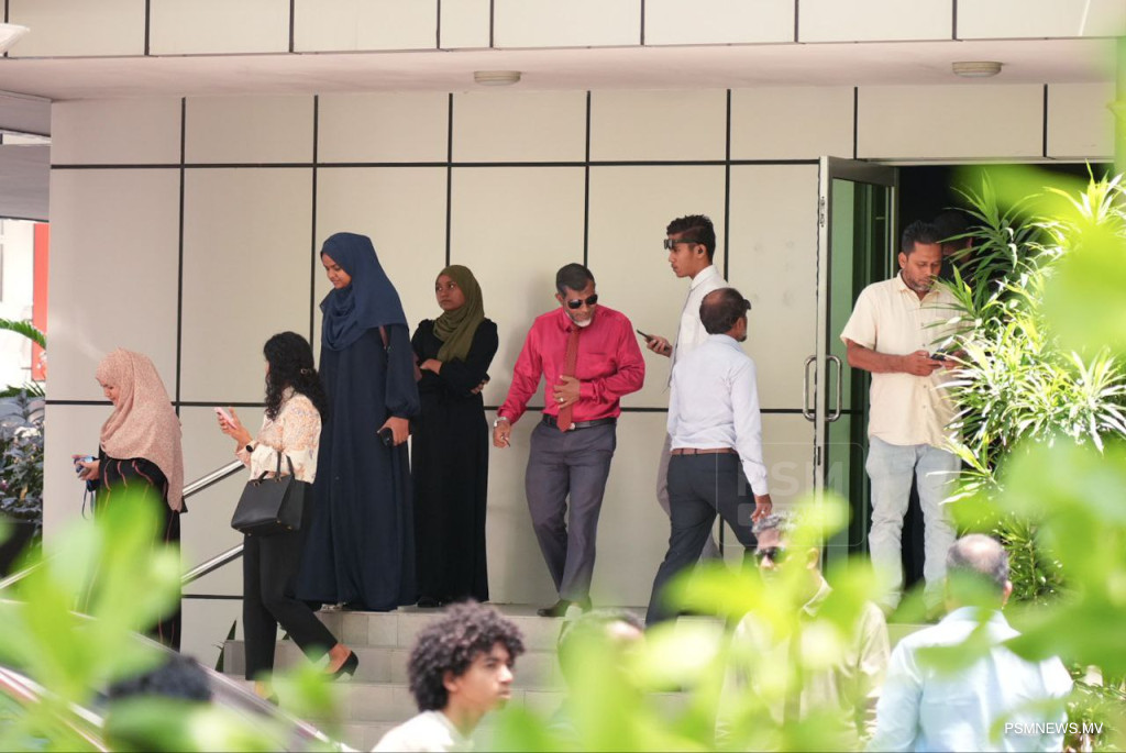 ސިޔާސީ މުވައްޒަފުން މަދުކުރުން ފިޔަވަޅު އެޅުމުގެ މަރުހަލާގައި