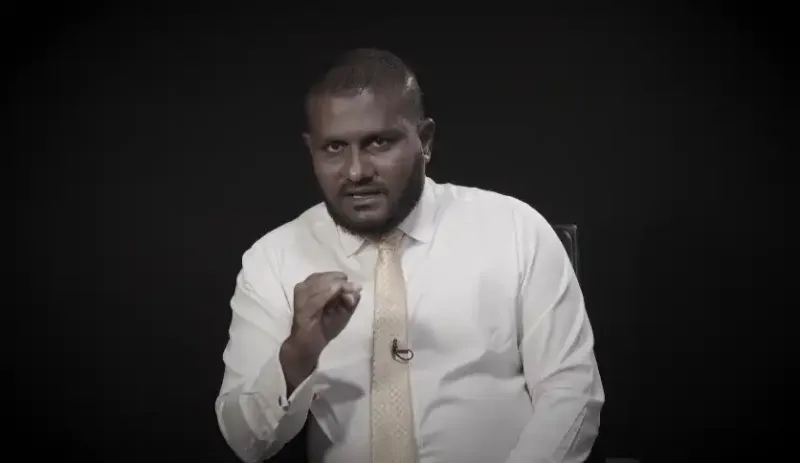 އިހަވަންދޫގައި ހޮސްޕިޓަލް: އަމަލީ އެއްވެސް މަސައްކަތެއް ކުރިއަށް ނުދިޔަ ނަމަވެސް ކޮނެފައިވާ ވަޅުގަނޑުގައި ބޮއް އާލާވޭ!