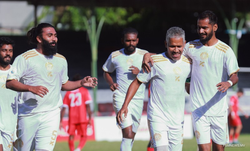 ކަޓާފައިވާ ހުރާ ކޮޅަށް ޓީސީން 7 ލަނޑު