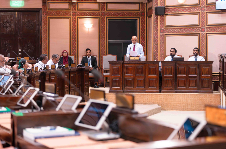 މި ސަރުކާރު ހަވާލުވިއިރު 23 ޕްރިންސިޕަލަކު ރަށް ބަދަލުކޮށްފައި ތިބި: މިނިސްޓަރު