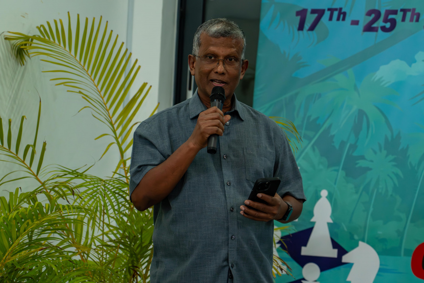 ނޭޝަނަލް ކުލަބް ޗެސް ޗެމްޕިއަންޝިޕްގެ ޓްރޮފީ ޒުގްޒުވާންގުން އުފުލާލައިފި