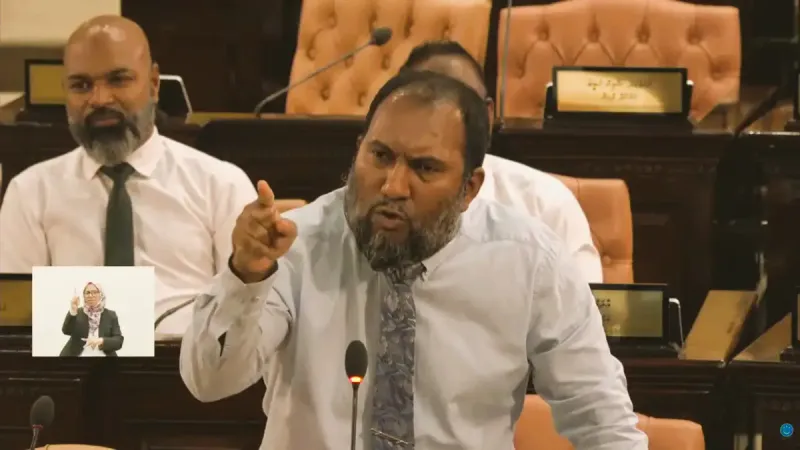 އެމްޑީޕީގެ ލީޑަރޝިޕުން ޤުރްއާން ކިޔަވަން އެދުނަސް އެކަމާ ދެކޮޅުހަދަން ޖެހޭ: ޖަނާބު