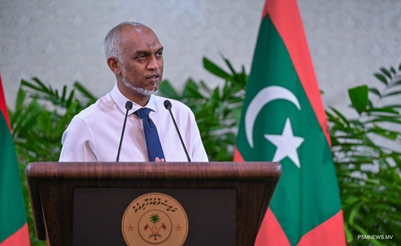 އަލިފުށީ ހޮސްޕިޓަލާއި، އެއާޕޯޓް މިދައުރުގެ ތެރޭގައި ހުޅުވޭނެ: ރައީސް