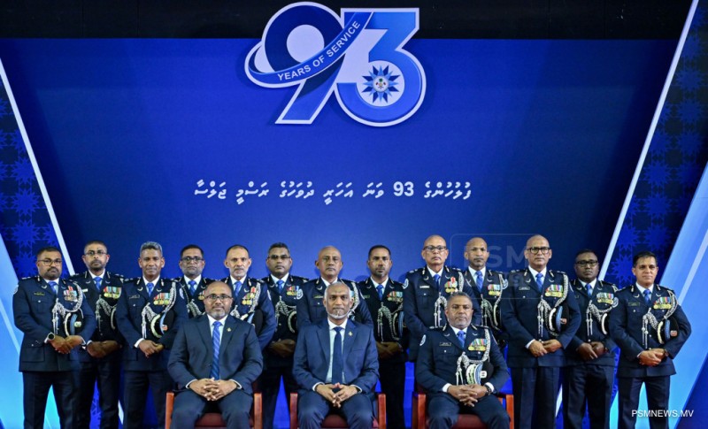 ފޮޓޯ: ދިވެހި ފުލުހުންގެ ޚިދުމަތުގެ 93ވަނަ އަހަރީ ދުވަސް ފާހަގަކުރުމަށް ބޭއްވި ރަސްމީ ޖަލްސާ