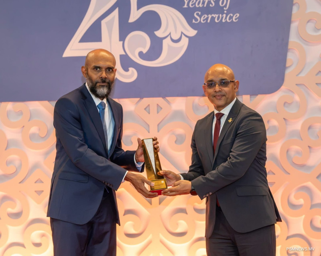 "އިޤްތިޞާދީ ވިލުންވެރިކަމަށް، މުއައްސަސާތަކުގެ އެއްބާރުލުން މުހިއްމު"