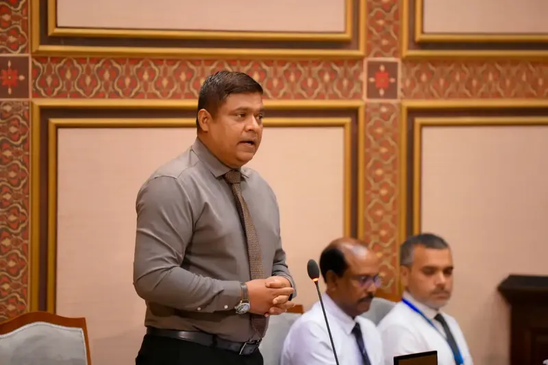 އައިލެންޑް އޭވިއޭޝަންގެ މާލީ ޙާލަތާ ގުޅޭ ގޮތުން ކުރި ސުވާލަށް މިނިސްޓަރުގެ ޖަވާބެއް ނެތް، ވިދާޅުވީ ކުންފުނިން އެކަން ސާފު ކުރެއްވުމަށް