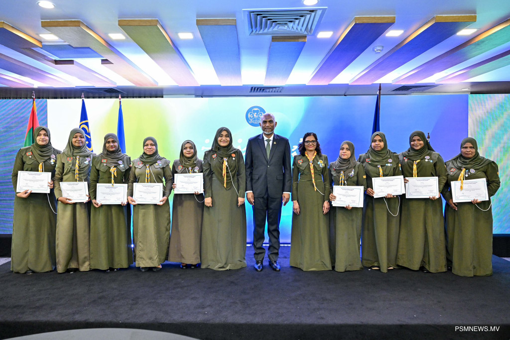 ގަރލް ގައިޑަކީ ޚިދުމަތްތެރި އަންހެނުން ބިނާކޮށްދޭ ހަރަކާތެއް: ފަސްޓްލޭޑީ