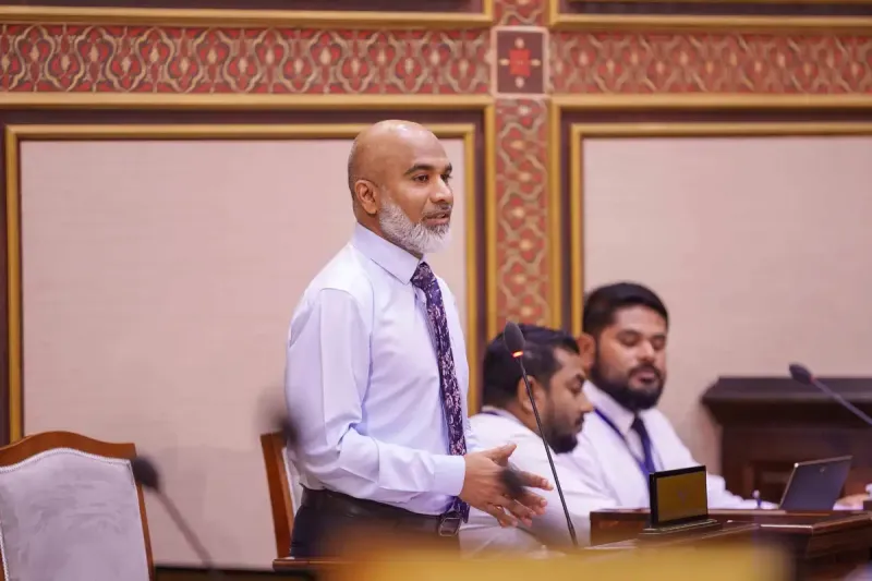 ޕްރޮޖެކްޓްތަކުގެ ސްޕީޑް ބާރުކުރަންޖެހޭކަން ގަބޫލުކުރަން: މިނިސްޓަރ ޝަފީއު