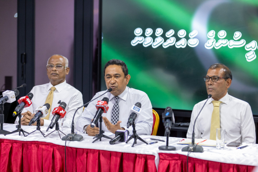 މުޒާހަރާތަކަށް ސެކިއުރިޓީ ނުދިނުން: ނަޝީދު ވިދާޅުވީ ހަމަލައެއްގެ ބިރު އޮތަސް ވަޑައިގަންނަވާނެ ކަމަށް